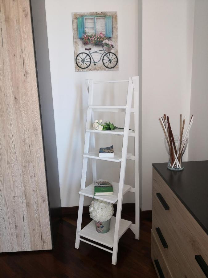 Perugino Apartments Фиумичино Екстериор снимка