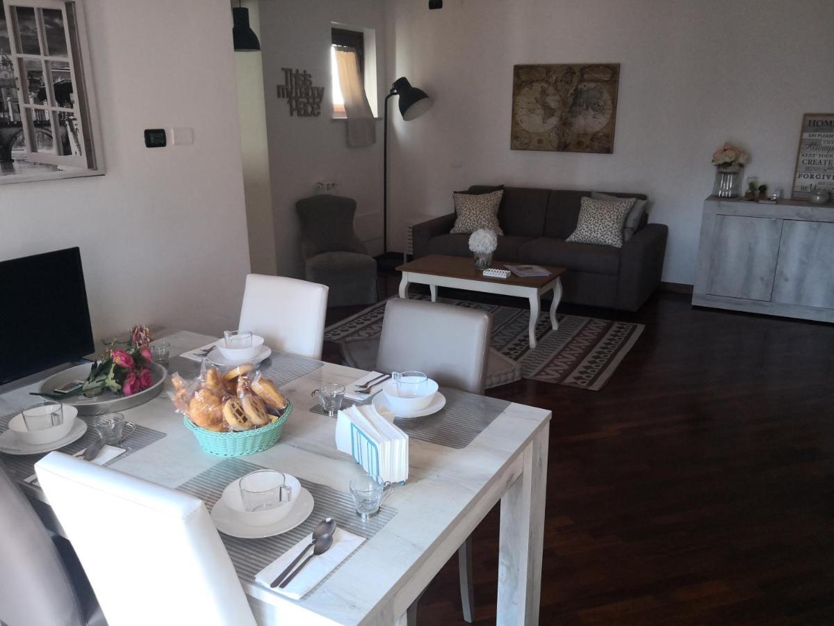 Perugino Apartments Фиумичино Екстериор снимка