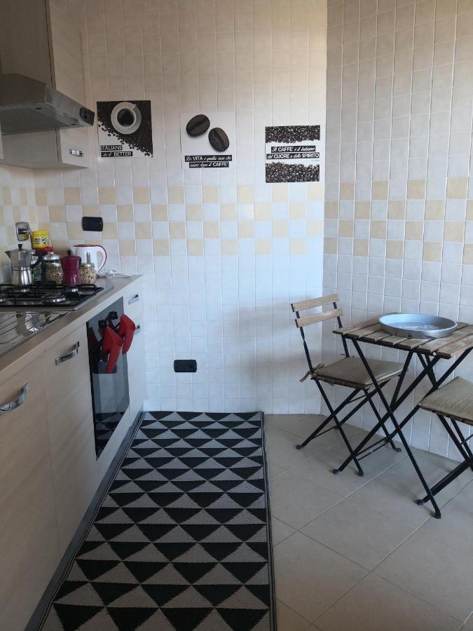 Perugino Apartments Фиумичино Екстериор снимка