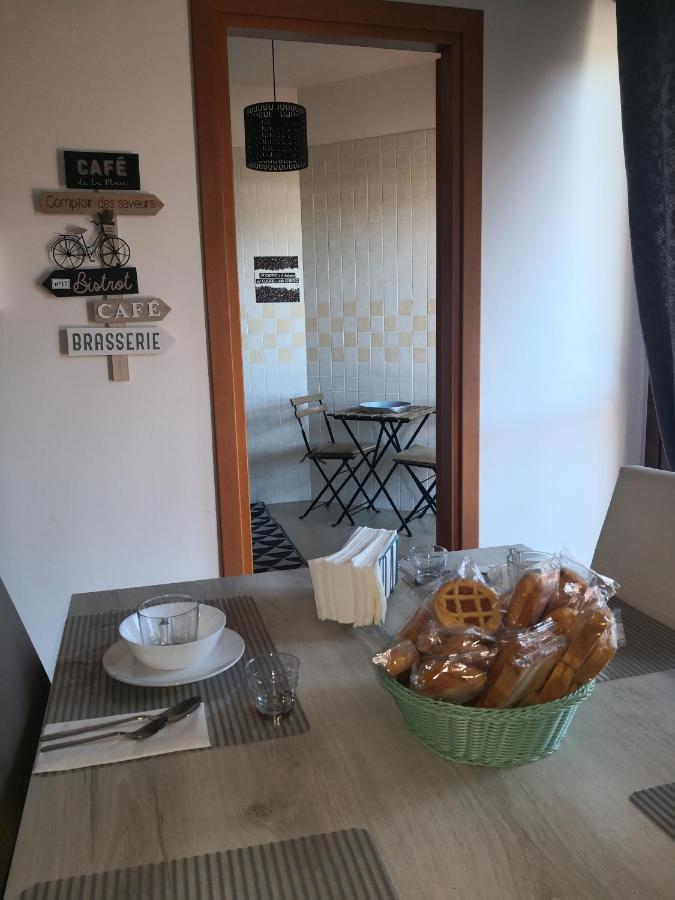 Perugino Apartments Фиумичино Екстериор снимка