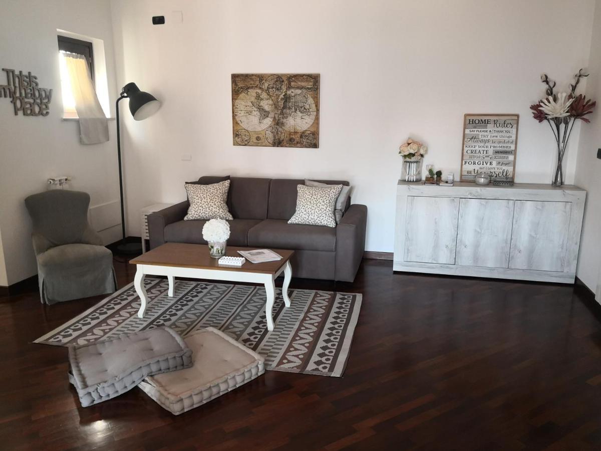 Perugino Apartments Фиумичино Екстериор снимка
